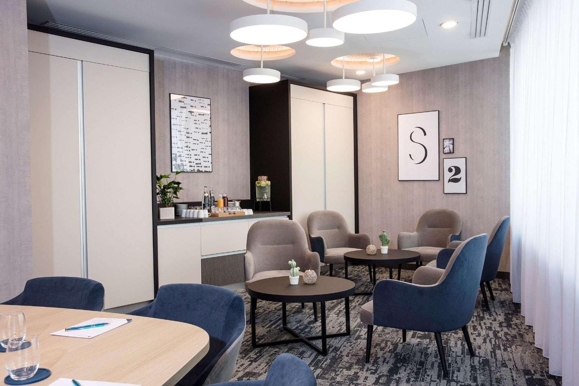 Hotel Hampton By Hilton Paris Clichy Exterior foto
